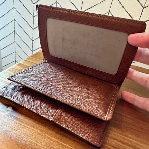 Authentic Louis Vuitton Monogram Multiple Wallet in excellent condition. - Picture 3 of 6